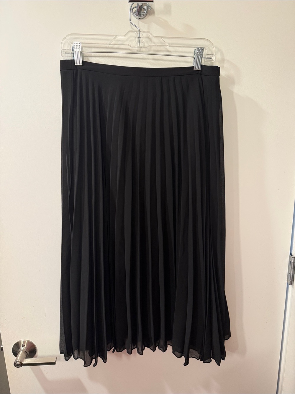 Black Pleated Midi Skirt - Women's Classic